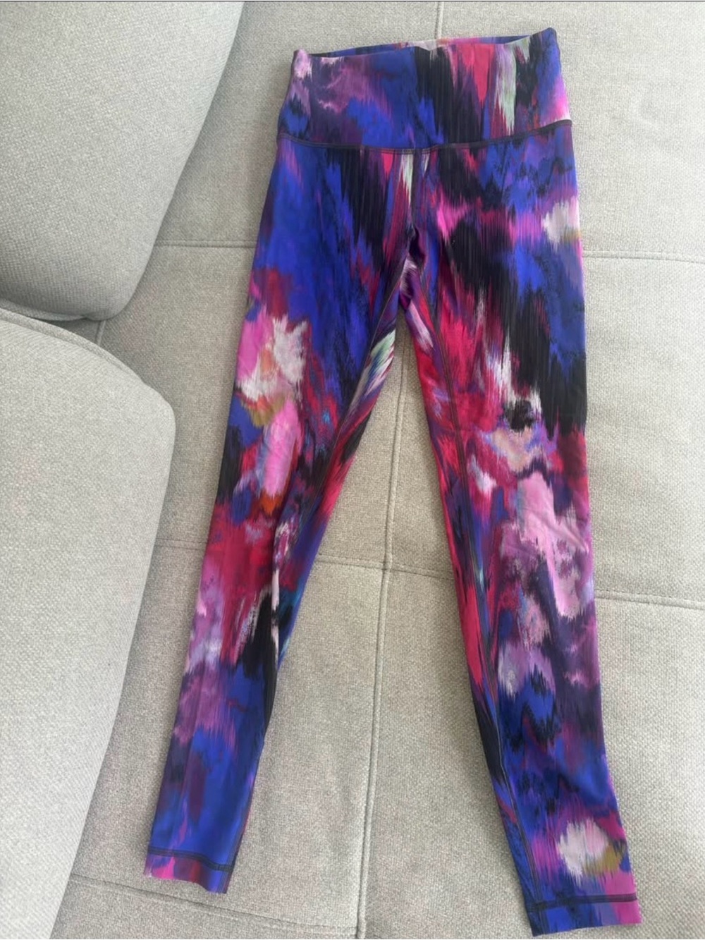 Kids Multicolor Active Leggings - Vibrant Pink & Blue Print